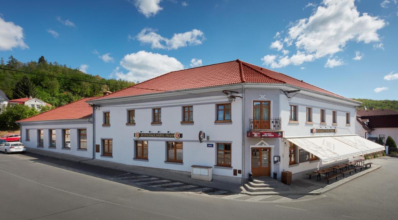 Restaurace Hotel Praha Nizbor Buitenkant foto